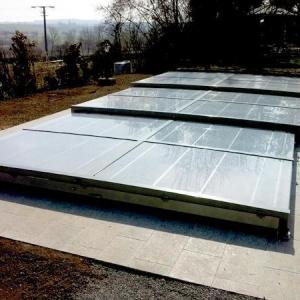 Schwimmbadabdeckung aus Metall