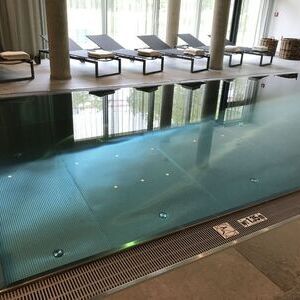 Edelstahlbecken von Würzburger Wasserwelt